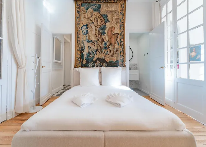 élégant Place Du Parlement Pour 4 Personnes Burdeos