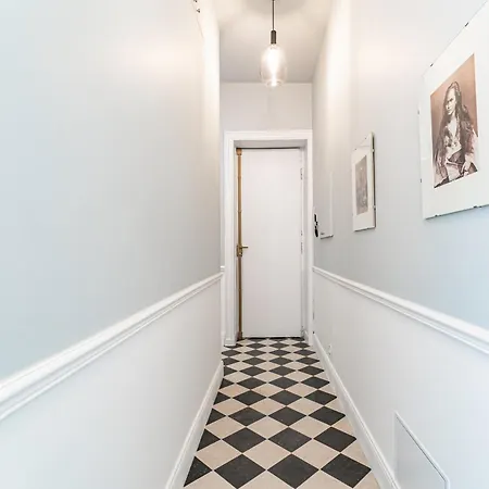 Elegant Place Du Parlement Pour 4 Personnes Apartment Bordeaux