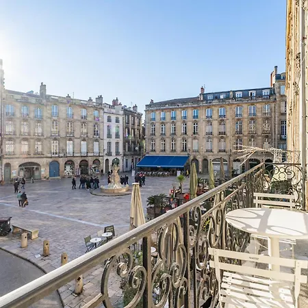 Elegant Place Du Parlement Pour 4 Personnes Apartment *